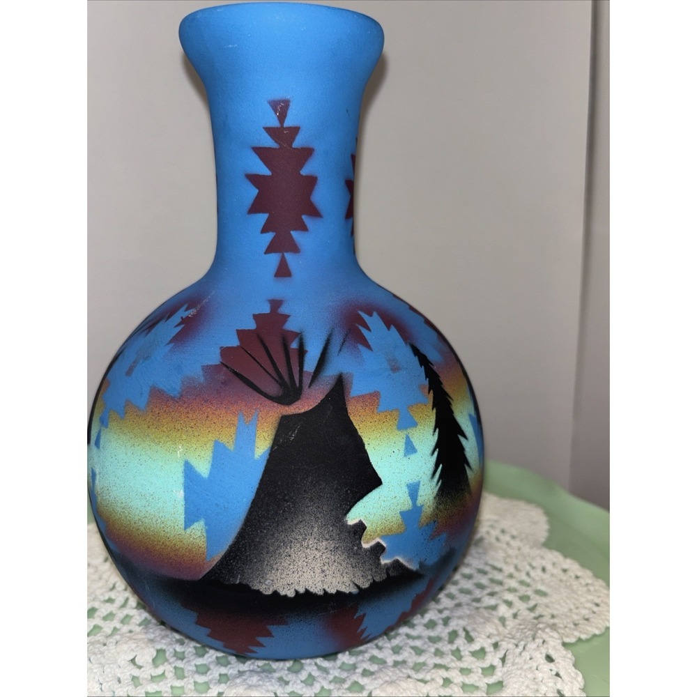 Vintage Native American Navajo Ceramic Vase Signed Little Deneh 8"